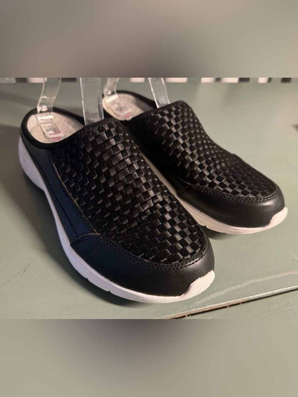 BareTraps BTRUE ANNSLEY Black Woven Slip-On Sneakers Mules Quilted